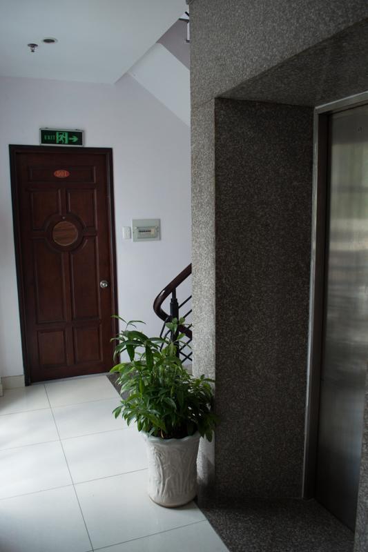 Lucky Hotel Ho Chi Minh-stad Buitenkant foto